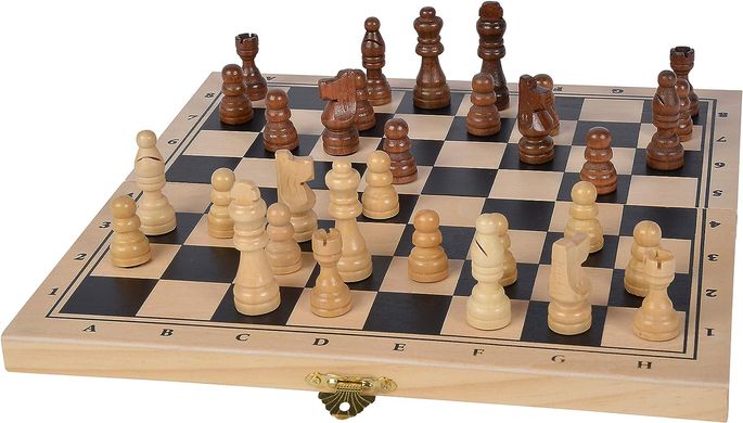 Шахматы из дерева (Deluxe Schach)