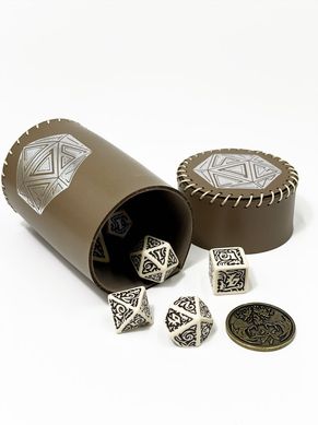 Чаша для кубиков D20 (коричневая) (Dice cup D20 brown)